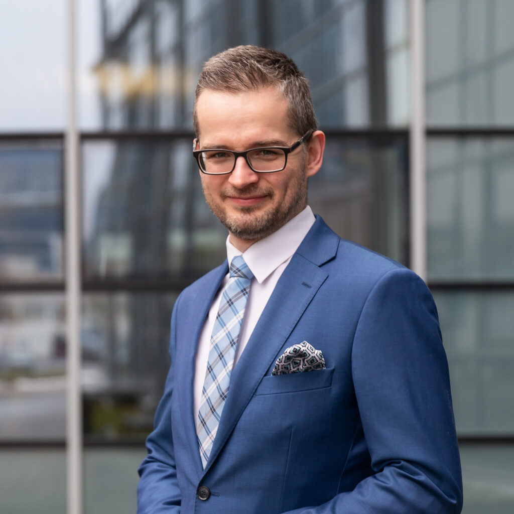 photo of professor Wojciech Grabowski